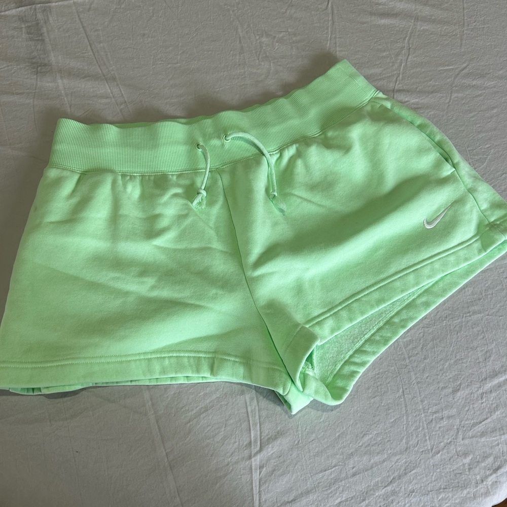 EUC Nike Phoenix Fleece High-Rise Shorts Womens Lime Green Sweats Lg Gym Workout